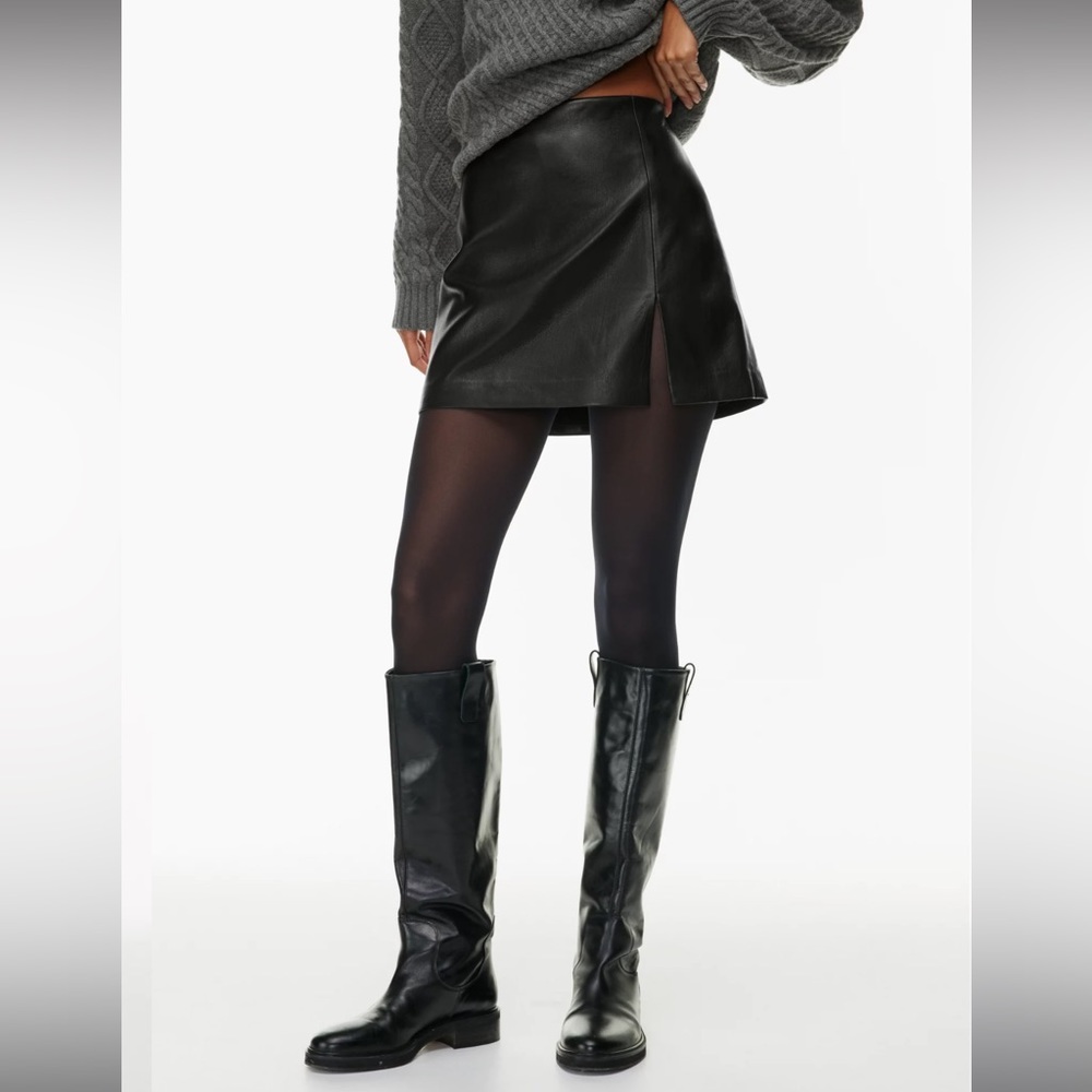 Aritzia Sunday Best  Tatiana Skirt Size 8 Black Vegan leather